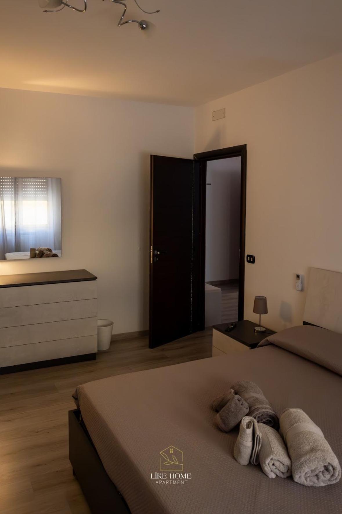 Like Home Apartment Reggio Calabria Exterior photo